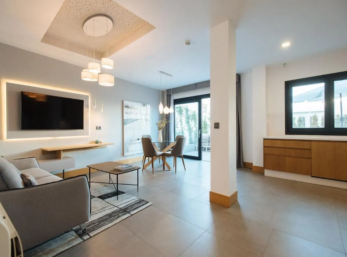 Guadalupe 15 By Magno - Penthouse With Private Solarium & Jacuzzi 0*, Seville Spain
